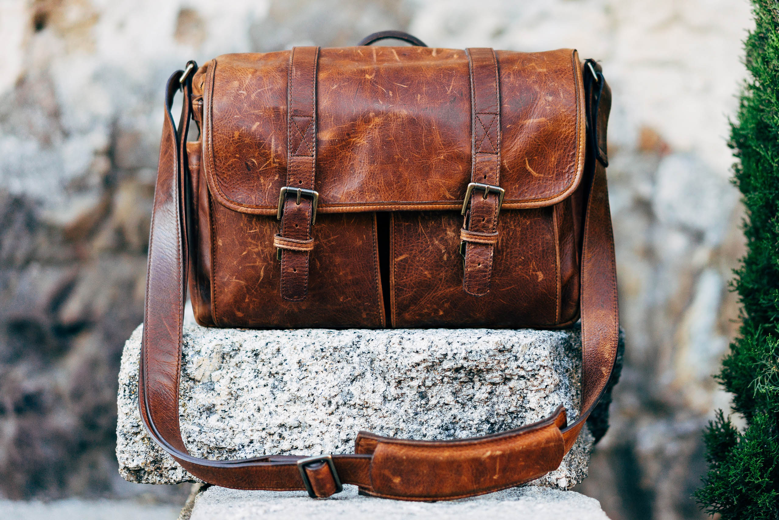 leather_bag_unsplash